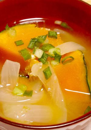 風邪予防＊生姜とかぼちゃのお味噌汁-レシピのメイン写真