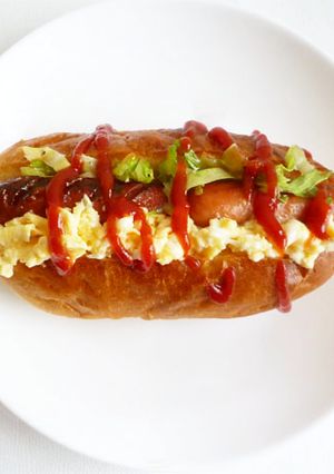 スクランブルエッグホットドッグ-レシピのメイン写真
