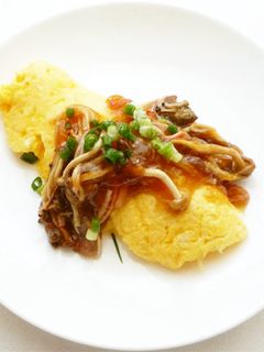 かにかまとしめじのあんかけ 和風オムレツ-レシピのメイン写真