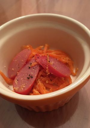 粉チーズでコク☆人参めんつゆバター-レシピのメイン写真