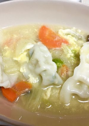 簡単♥餃子の野菜たっぷり温まるスープ-レシピのメイン写真