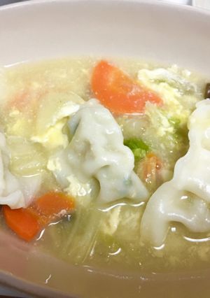 簡単♥餃子の野菜たっぷり温まるスープ-レシピのメイン写真