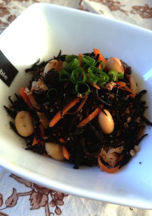 大豆とひじきの煮物【柏市学校給食】-レシピのメイン写真
