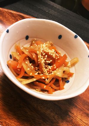 5分チン♪大根と人参の皮のきんぴら-レシピのメイン写真