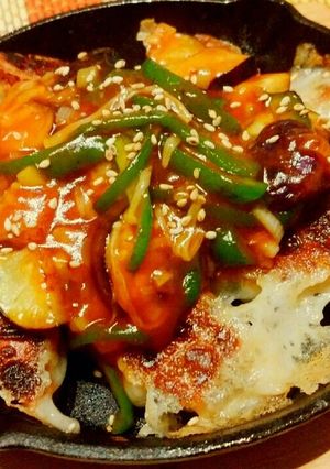 簡単!スキレットであつあつ甘酢あん餃子♪-レシピのメイン写真