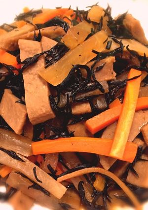 簡単！大根とひじきと黒はんぺんの旨煮！-レシピのメイン写真
