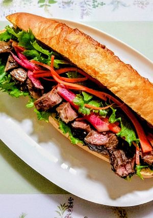 ランチ！ステーキバインミーサンドウィッチ-レシピのメイン写真