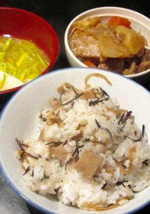 日本の味がいっぱいの五目飯-レシピのメイン写真