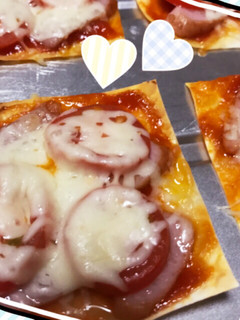 工程たったの2つ♡ワンタンの皮でミニピザ-レシピのメイン写真