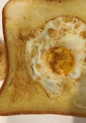 目玉焼きトースト-レシピのメイン写真
