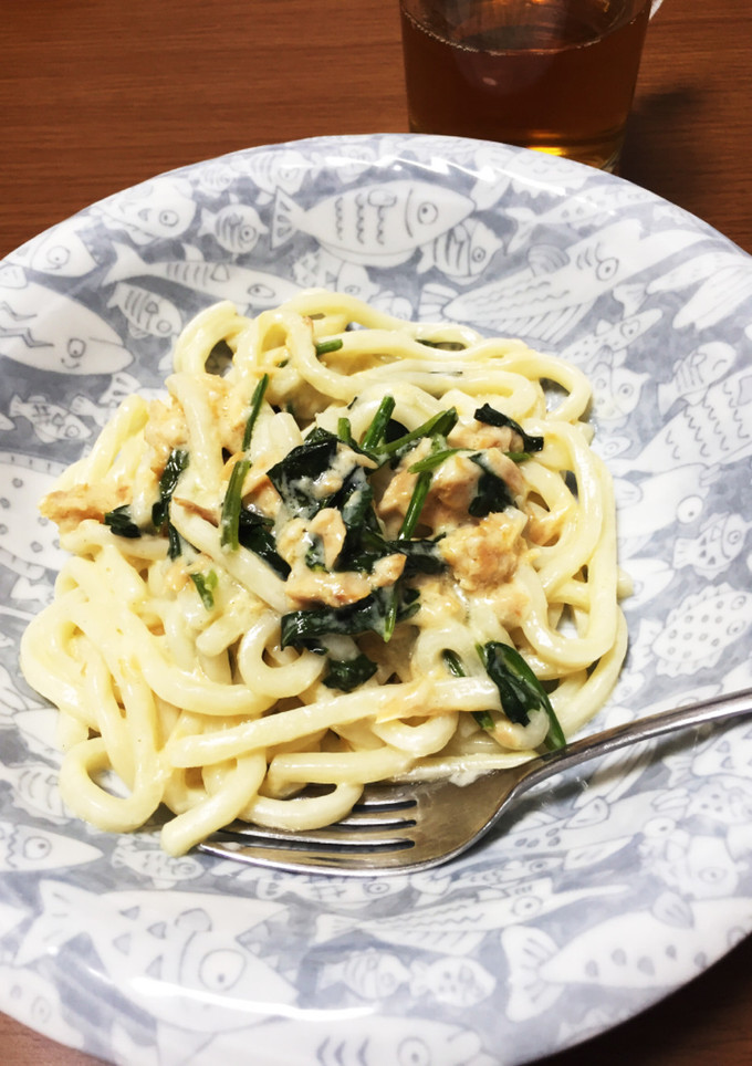 簡単！鮭とほうれん草のクリームうどん-レシピのメイン写真