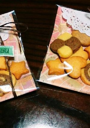 手土産に❗ココアを混ぜて二種類クッキー-レシピのメイン写真