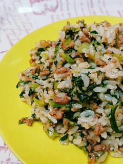 小松菜と挽肉のオイスターソース炒飯-レシピのメイン写真