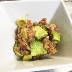 รูปของ まぐろたたきとアボカドで簡単3分で一品♡