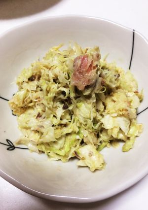 キャベツの鯖味噌煮缶サラダ-レシピのメイン写真