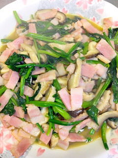 簡単な野菜たっぷりでベーコンとバター醤油-レシピのメイン写真