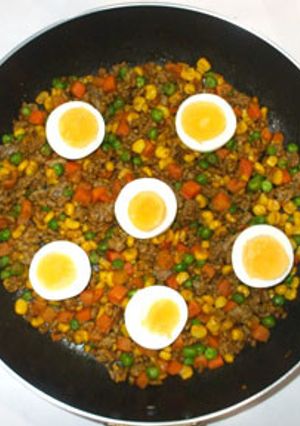 簡単ドライカレー♪カレー粉ゆで卵子供好き-レシピのメイン写真