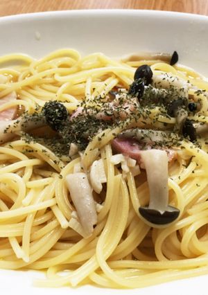 シメジとベーコンのコンソメスープパスタ-レシピのメイン写真