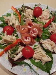 紫蘇とローストチキンのリースサラダ-レシピのメイン写真