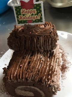ロールケーキで簡単ブッシュドノエル-レシピのメイン写真