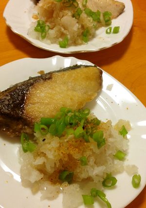 片栗粉でカリッとジューシーな焼きブリ-レシピのメイン写真