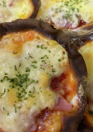 超簡単！餃子の皮でパリパリミニピザ！-レシピのメイン写真