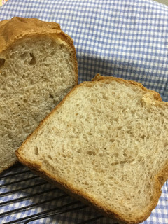 全粒粉のパン-レシピのメイン写真