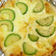 ピザトッピングにアボカド