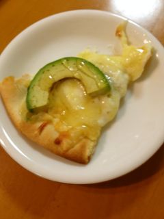 チーズピザに蜂蜜-レシピのメイン写真