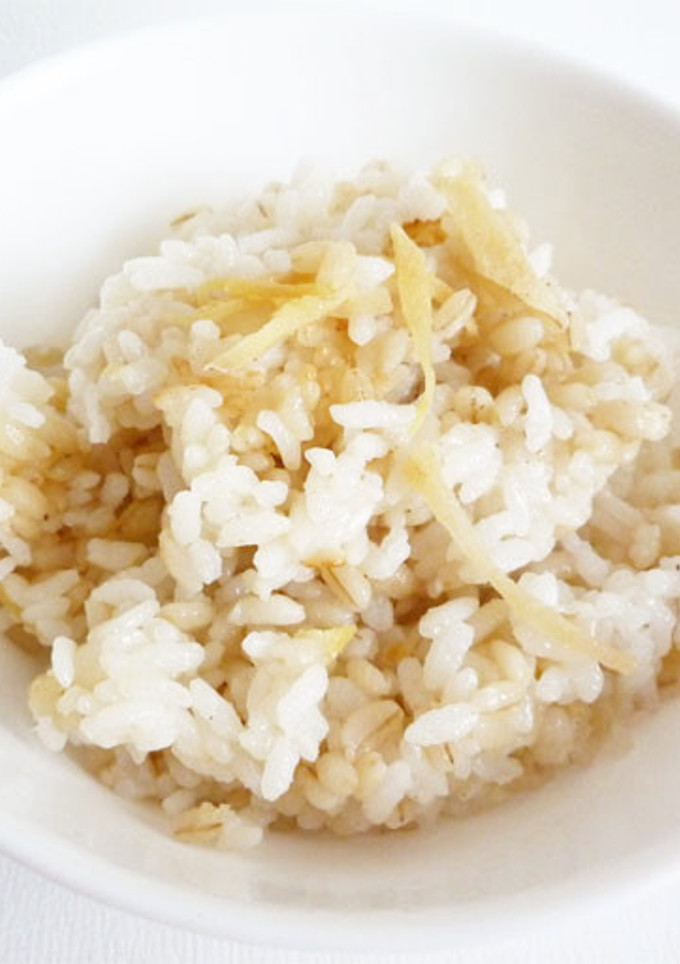 もち麦と生姜の炊き込みご飯-レシピのメイン写真