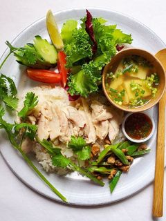 材料入れて炊くだけ!簡単カオマンガイ-レシピのメイン写真