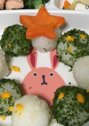 離乳食クリスマスリース風おにぎり☆-レシピのメイン写真