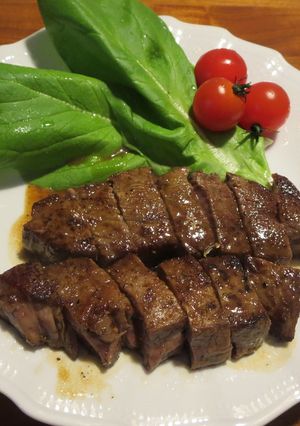 黒毛和牛のステーキ(^^♪-レシピのメイン写真