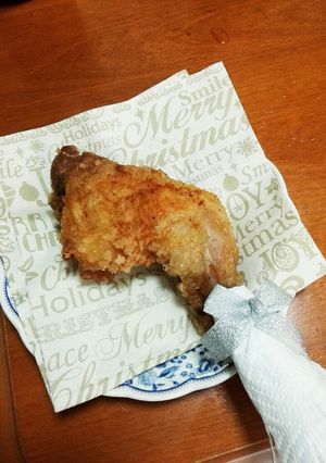 ふっくらジューシー骨付き鳥モモ揚げ-レシピのメイン写真