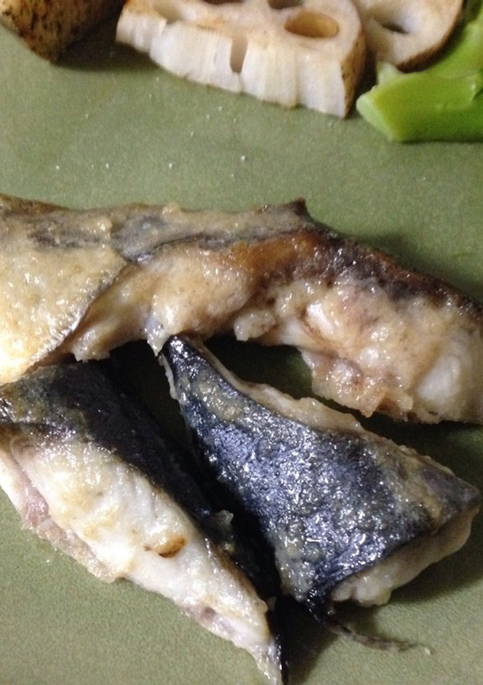 塩麹とごま油 de 簡単しっとり焼き魚！-レシピのメイン写真