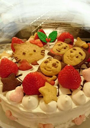キティちゃんトーマス クッキーケーキ-レシピのメイン写真