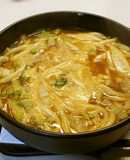 一人鍋で、和風だしのカレーうどん