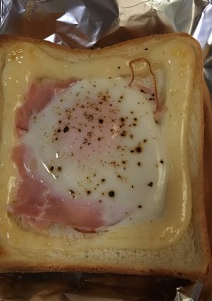 目玉焼きパン-レシピのメイン写真