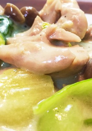 鶏もも肉と青梗菜のクリーム煮❁*+-レシピのメイン写真