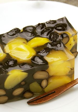 黒豆と栗の寒天寄せ-レシピのメイン写真