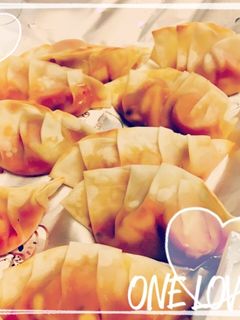 餃子の皮で簡単☆包みピザ☆子供にも☆-レシピのメイン写真