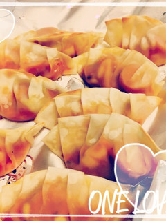 餃子の皮で簡単☆包みピザ☆子供にも☆-レシピのメイン写真