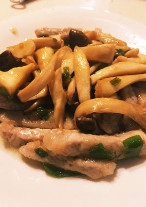 10分で♩トンカツ肉とエリンギの炒め-レシピのメイン写真
