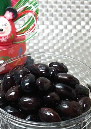 ふっくらツヤツヤ☆黒豆-レシピのメイン写真