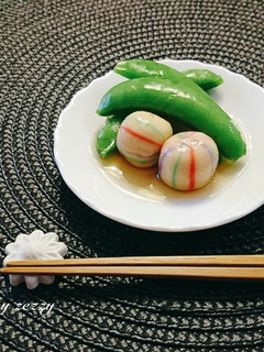 簡単和食。スナップエンドウと手鞠麩煮-レシピのメイン写真