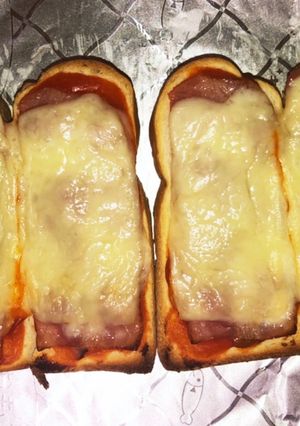 ナポリタンソースで簡単ずぼらピザトースト-レシピのメイン写真