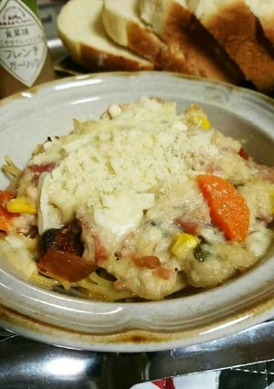 ハヤシライスとシチューでスパグラタン-レシピのメイン写真