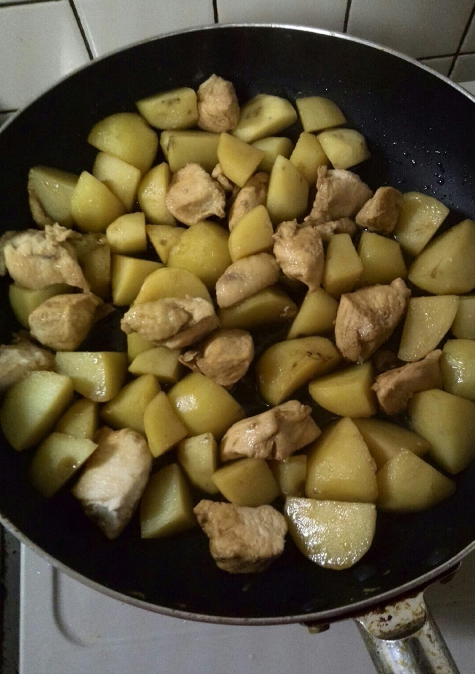 鶏むね肉とじゃがいものしょうゆ炒め-レシピのメイン写真