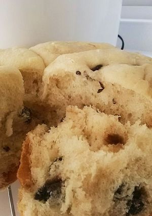 ホームベーカリーと炊飯器で黒豆ちぎりパン-レシピのメイン写真