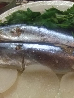 簡単レンチン★生秋刀魚(さんま)の酒蒸し-レシピのメイン写真